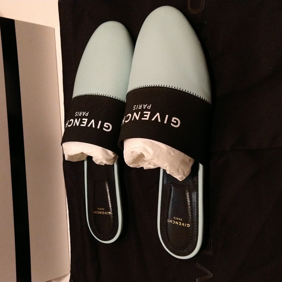 *SOLD* NIB Givenchy Bedford Mule Size 36.5 - Picture 6 of 6